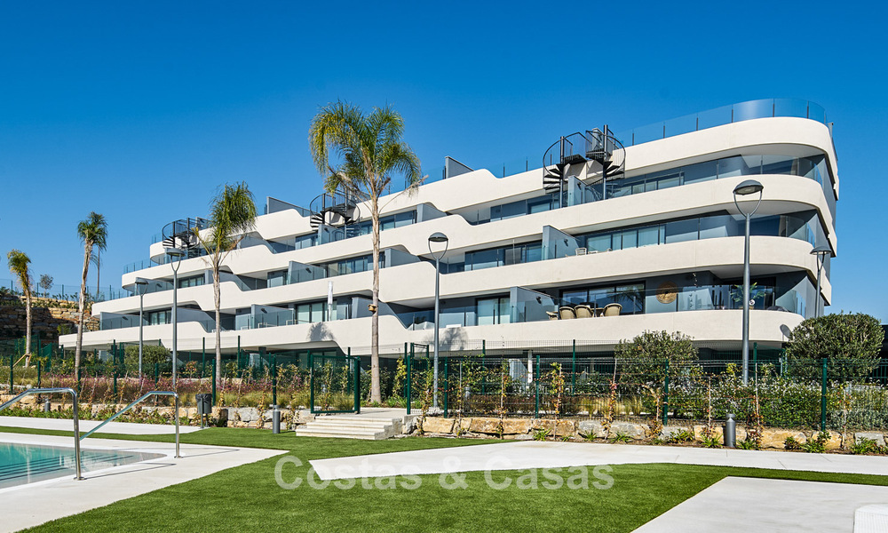 Penthouse neuf et prêt à emménager avec vue sur la mer à vendre sur le New Golden Mile entre Marbella et Estepona 777602