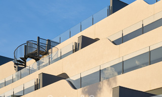 Penthouse neuf et prêt à emménager avec vue sur la mer à vendre sur le New Golden Mile entre Marbella et Estepona 777622 