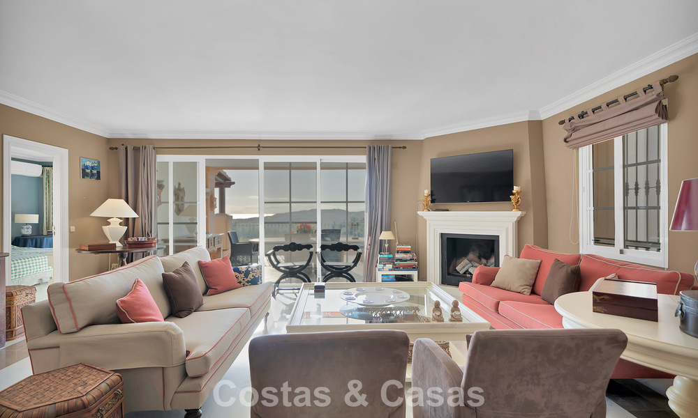 Appartement spacieux avec vue panoramique à vendre à Marbella - Benahavis 777640