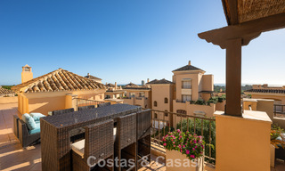 Magnifique penthouse en duplex à vendre, à distance de marche des commodités et de la plage à Elviria, Marbella 777796 
