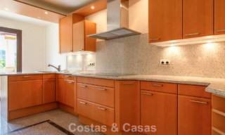 Appartement haut de gamme à vendre dans un complexe fermé à Nueva Andalucia, Marbella 777675 