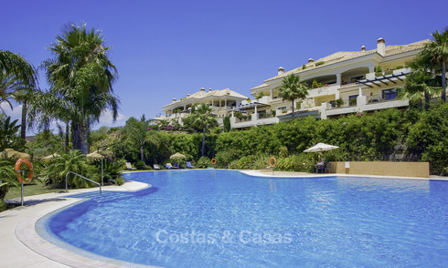 Appartement haut de gamme à vendre dans un complexe fermé à Nueva Andalucia, Marbella 777694