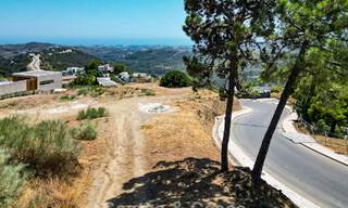Terrain avec vue sur la mer à vendre dans une urbanisation sécuree sur les collines de Benahavis - Marbella 777821 