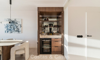 Villa en rangée de conception moderniste avec vue sur la mer à vendre dans un complexe de premier plan à Mijas Costa, Costa del Sol 777859 