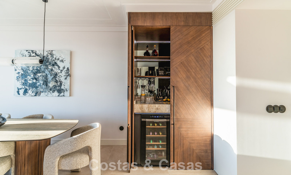 Villa en rangée de conception moderniste avec vue sur la mer à vendre dans un complexe de premier plan à Mijas Costa, Costa del Sol 777869