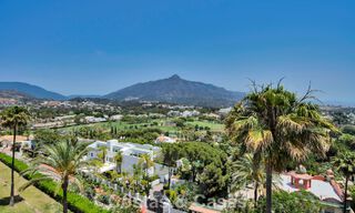 Luxueux penthouse en duplex avec piscine privée à vendre dans la Vallée du Golf de Nueva Andalucia, Marbella 777874 