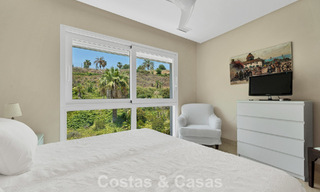 Luxueux penthouse en duplex avec piscine privée à vendre dans la Vallée du Golf de Nueva Andalucia, Marbella 777883 