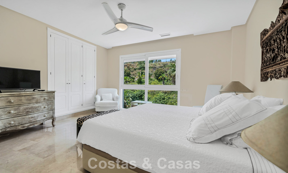 Luxueux penthouse en duplex avec piscine privée à vendre dans la Vallée du Golf de Nueva Andalucia, Marbella 777887