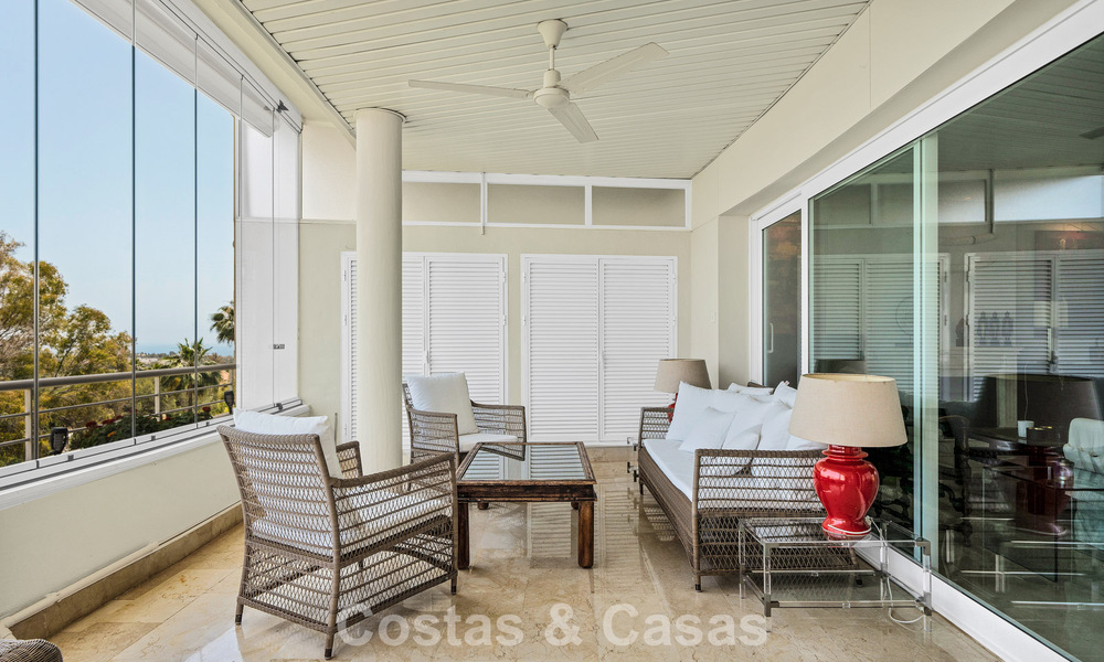 Luxueux penthouse en duplex avec piscine privée à vendre dans la Vallée du Golf de Nueva Andalucia, Marbella 777905