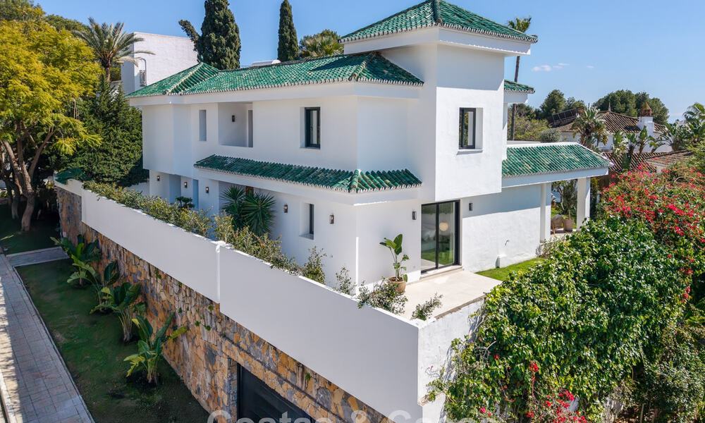 Prestigieuse villa de luxe rénovée de style traditionnel à vendre dans un quartier résidentiel calme de Nueva Andalucia, Marbella 778150