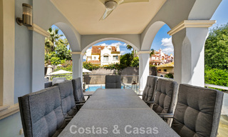 Charmante villa jumelée à vendre à quelques mètres de la plage près de Puerto Banus, Marbella 778014 