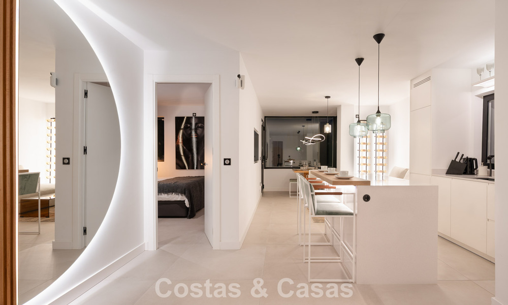 Penthouse moderne rénové à vendre dans la vallée du golf de Nueva Andalucia, Marbella 778033