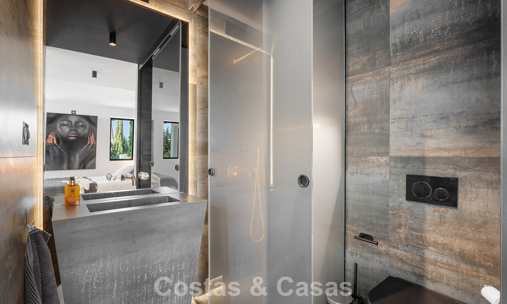 Penthouse moderne rénové à vendre dans la vallée du golf de Nueva Andalucia, Marbella 778040