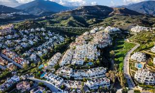 Penthouse moderne rénové à vendre dans la vallée du golf de Nueva Andalucia, Marbella 778047 