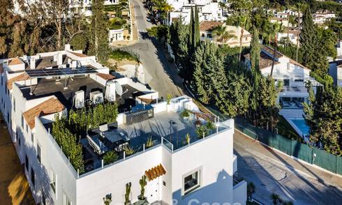 Penthouse moderne rénové à vendre dans la vallée du golf de Nueva Andalucia, Marbella 778049