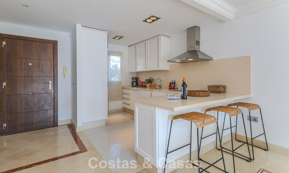 Bel appartement avec terrasse spacieuse à vendre dans un complexe luxueux à Nueva Andalucia, Marbella 778114