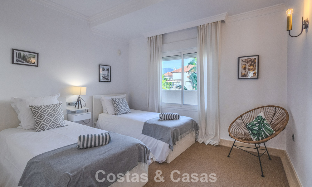 Bel appartement avec terrasse spacieuse à vendre dans un complexe luxueux à Nueva Andalucia, Marbella 778118