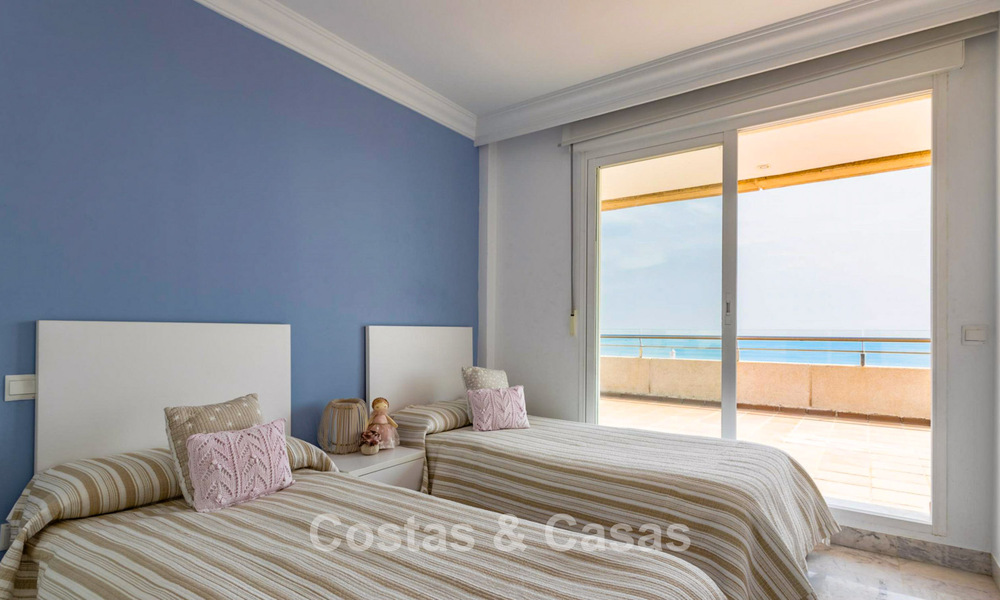 Penthouse avec vue phénoménale sur la mer à vendre à deux pas de toutes les commodités et de la plage à Puerto Banus, Marbella 778102