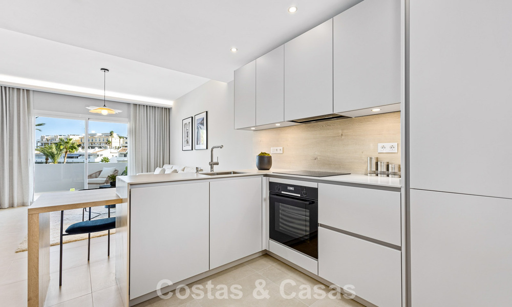 Penthouse rénové à vendre dans une urbanisation de golf populaire Aloha au cœur de Nueva Andalucia, Marbella 778067