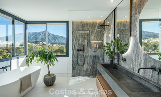 Villa de luxe moderniste avec vue sur la mer à vendre dans un quartier résidentiel privilégié à Nueva Andalucia, Marbella 778284 