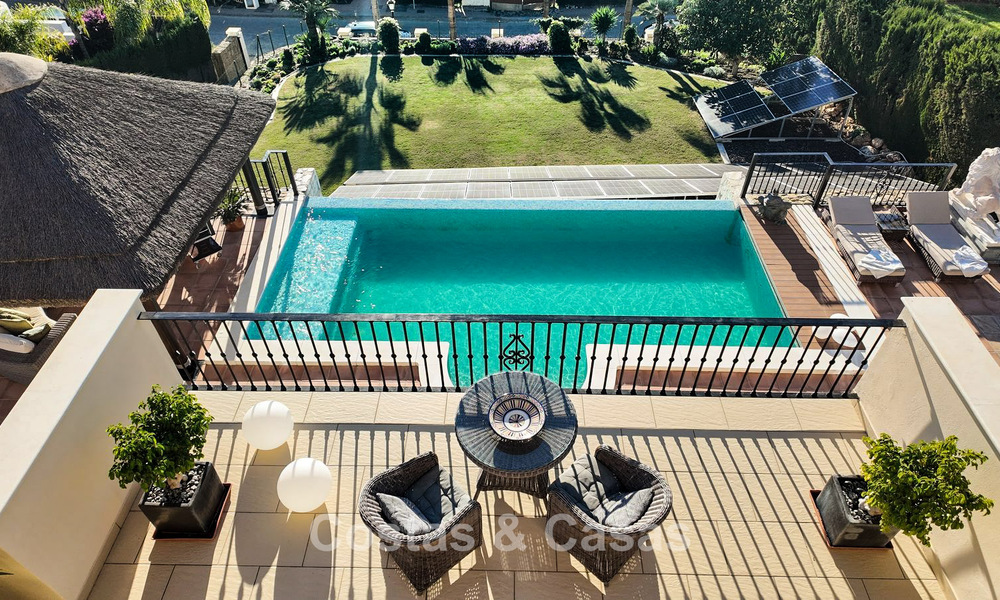 Villa méditerranéenne avec vue sur les fairways à vendre dans un cadre de golf de la vallée de Nueva Andalucia, Marbella 778168