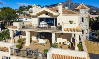 Villa méditerranéenne avec vue sur les fairways à vendre dans un cadre de golf de la vallée de Nueva Andalucia, Marbella 778189 