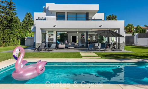 Villa individuelle moderne de 4 chambres à vendre sur le New Golden Mile entre Marbella et Estepona 778225