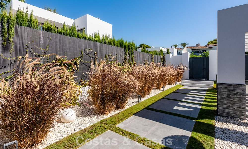 Villa individuelle moderne de 4 chambres à vendre sur le New Golden Mile entre Marbella et Estepona 778248