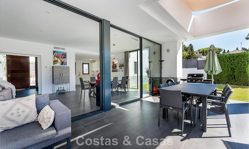 Villa individuelle moderne de 4 chambres à vendre sur le New Golden Mile entre Marbella et Estepona 778254