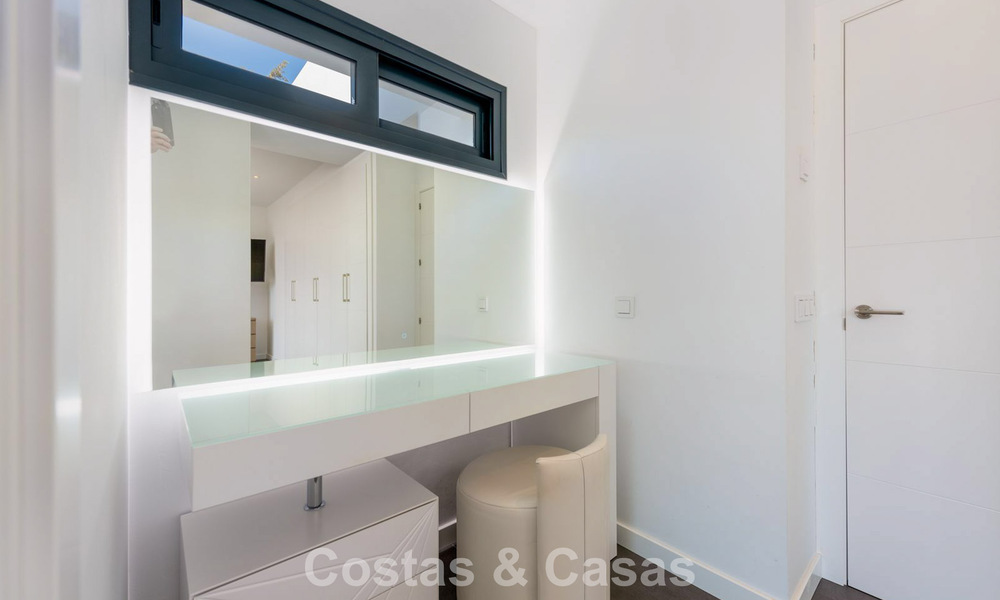 Villa individuelle moderne de 4 chambres à vendre sur le New Golden Mile entre Marbella et Estepona 778267