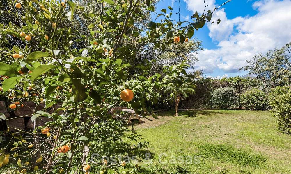 Appartement de 3 chambres avec jardin entièrement rénové à vendre dans un complexe de luxe à Marbella - Benahavis 778522