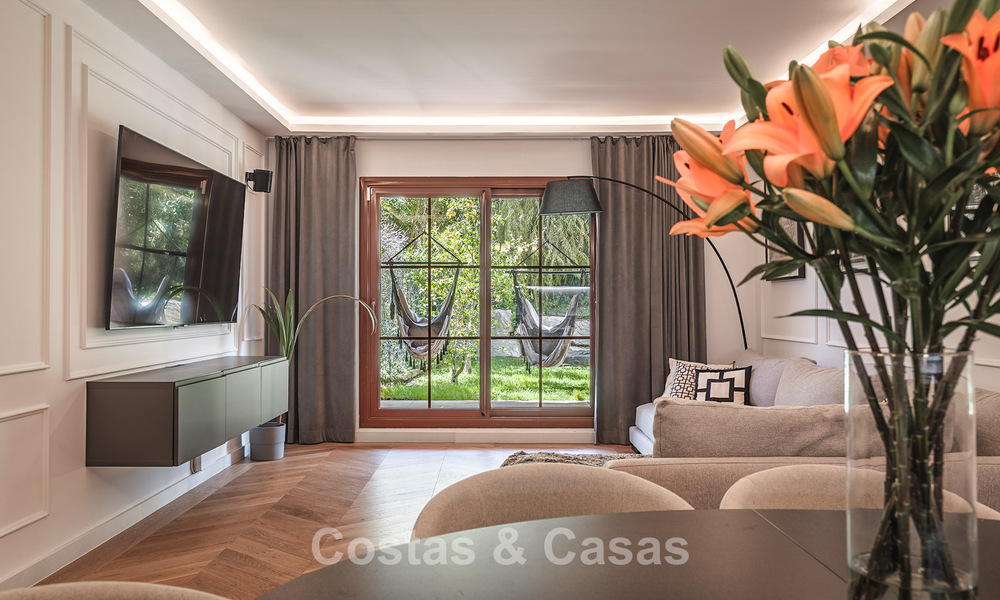 Appartement de 3 chambres avec jardin entièrement rénové à vendre dans un complexe de luxe à Marbella - Benahavis 778544