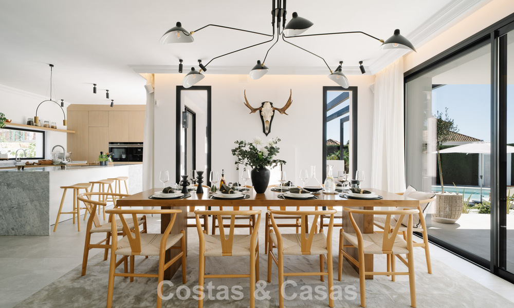 Villa rénovée à vendre dans un style architectural andalou moderne à Nueva Andalucia, Marbella 778550