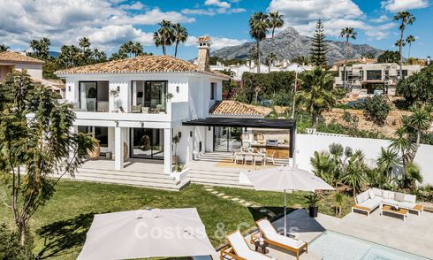 Villa rénovée à vendre dans un style architectural andalou moderne à Nueva Andalucia, Marbella 778567