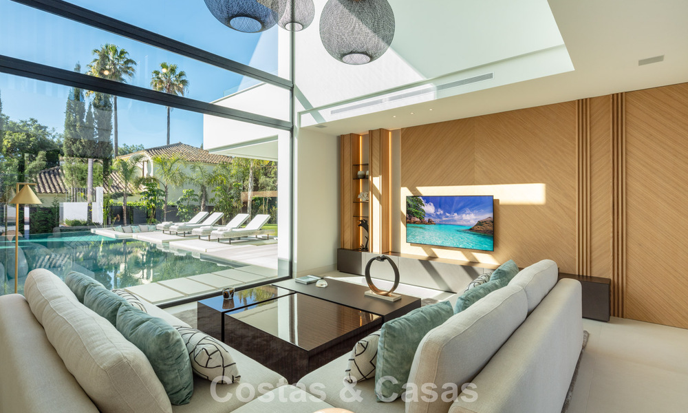 Villa de luxe au design élégant à vendre entourée de terrains de golf dans la vallée de Nueva Andalucia, Marbella 778782