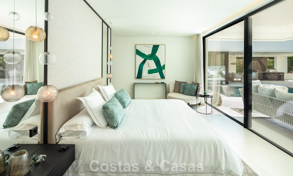 Villa de luxe au design élégant à vendre entourée de terrains de golf dans la vallée de Nueva Andalucia, Marbella 778786