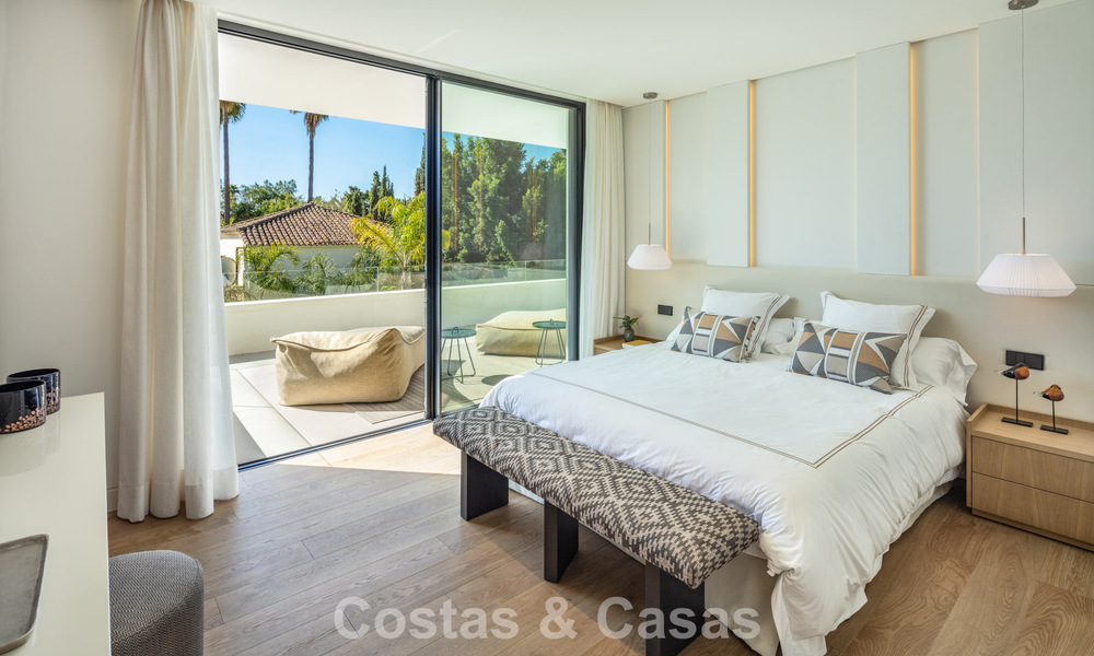 Villa de luxe au design élégant à vendre entourée de terrains de golf dans la vallée de Nueva Andalucia, Marbella 778789