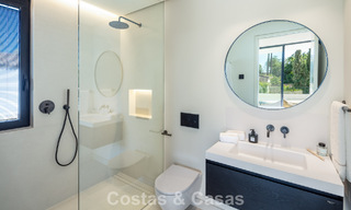 Villa de luxe au design élégant à vendre entourée de terrains de golf dans la vallée de Nueva Andalucia, Marbella 778790 