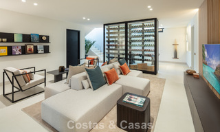 Villa de luxe au design élégant à vendre entourée de terrains de golf dans la vallée de Nueva Andalucia, Marbella 778796 
