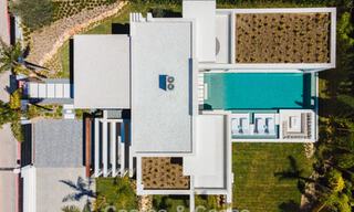 Villa de luxe au design élégant à vendre entourée de terrains de golf dans la vallée de Nueva Andalucia, Marbella 778803 