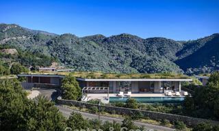 Villa innovante sur plan avec vue panoramique à vendre dans un complexe résidentiel sécurisé à Marbella - Benahavis 778581 