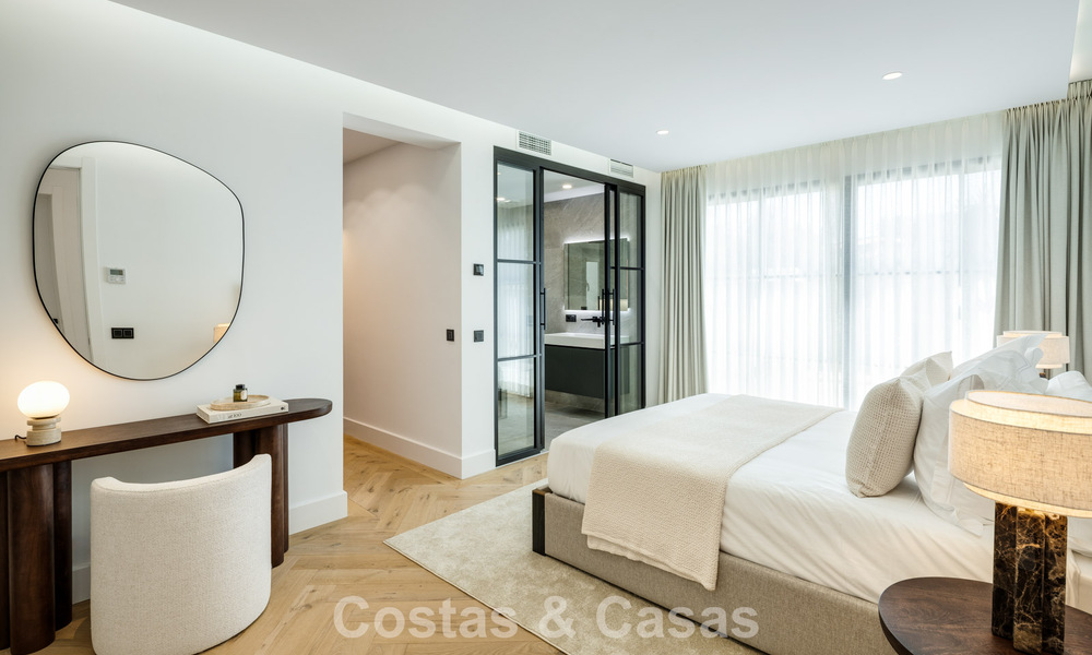 Superbe villa de luxe à vendre à l'architecture méditerranéenne contemporaine dans un complexe de golf, Marbella - Benahavis 778425