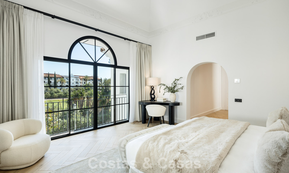 Superbe villa de luxe à vendre à l'architecture méditerranéenne contemporaine dans un complexe de golf, Marbella - Benahavis 778445