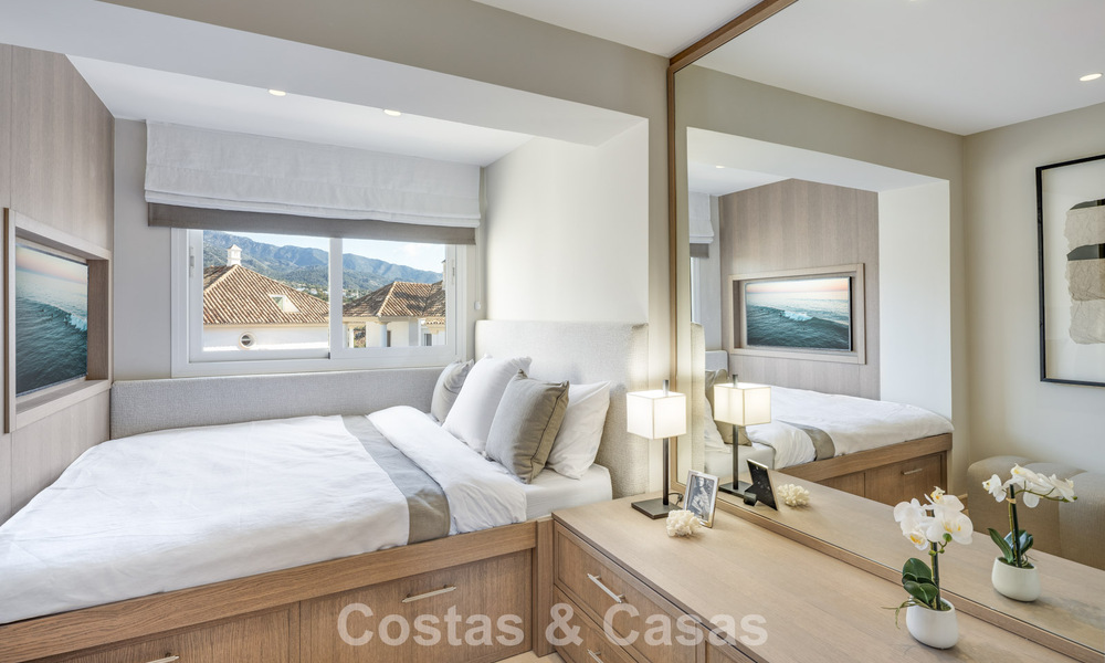Penthouse en duplex rénové à vendre dans un complexe de luxe fermé sur le très recherché Golden Mile de Marbella 778648