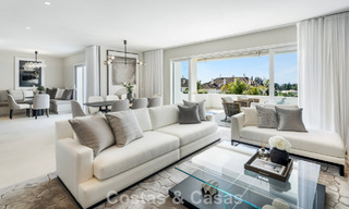 Penthouse en duplex rénové à vendre dans un complexe de luxe fermé sur le très recherché Golden Mile de Marbella 778661 