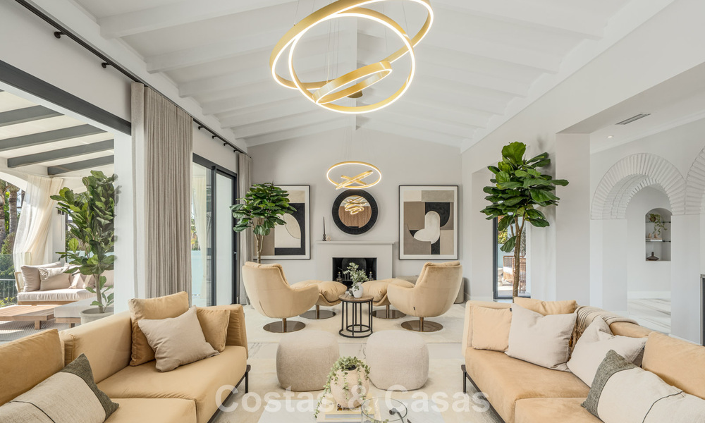Villa de luxe raffinée de style méditerranéen moderne à vendre avec vue sur la mer dans un complexe fermé sur le Golden Mile de Marbella 778762