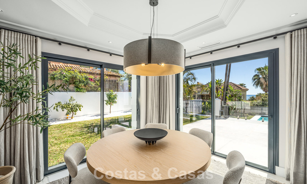 Villa de luxe raffinée de style méditerranéen moderne à vendre avec vue sur la mer dans un complexe fermé sur le Golden Mile de Marbella 778763