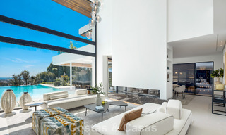 Villa de luxe sophistiquée avec vue panoramique sur la mer à vendre dans la communauté fermée de La Quinta, Marbella - Benahavis 800542 