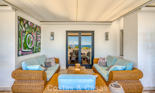 Luxueux penthouse avec vue sur la mer à vendre dans une communauté fermée sur le très convoité Golden Mile de Marbella 778587 