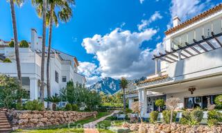 Luxueux penthouse avec vue sur la mer à vendre dans une communauté fermée sur le très convoité Golden Mile de Marbella 778588 